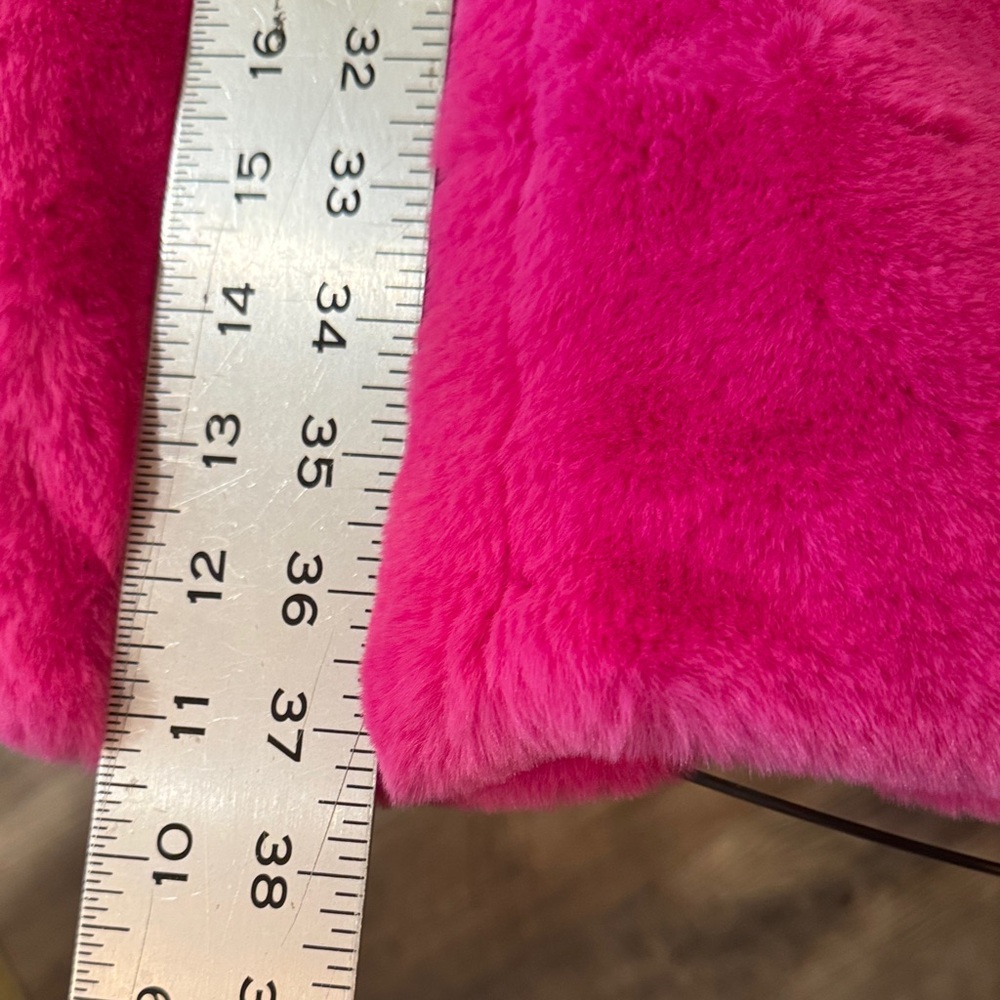 Avec Les Filles Vibrant Pink Faux Fur Jacket - Picture 5 of 9